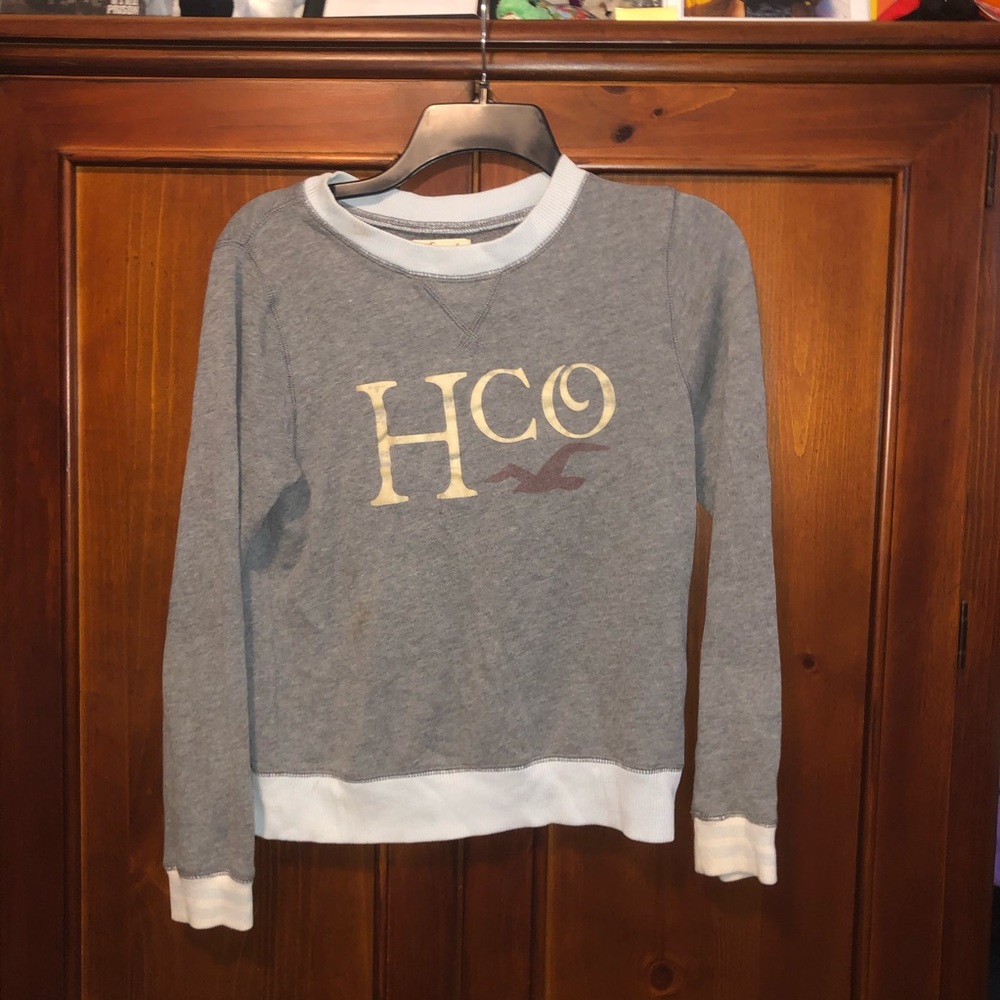 hollister sweatshirt